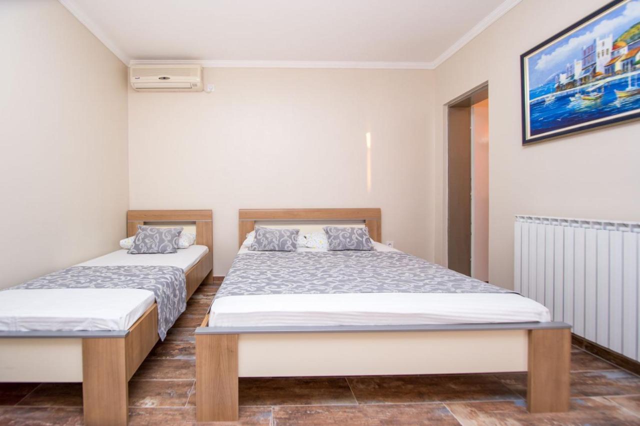 Acika Apartments Rafajlovići Dış mekan fotoğraf