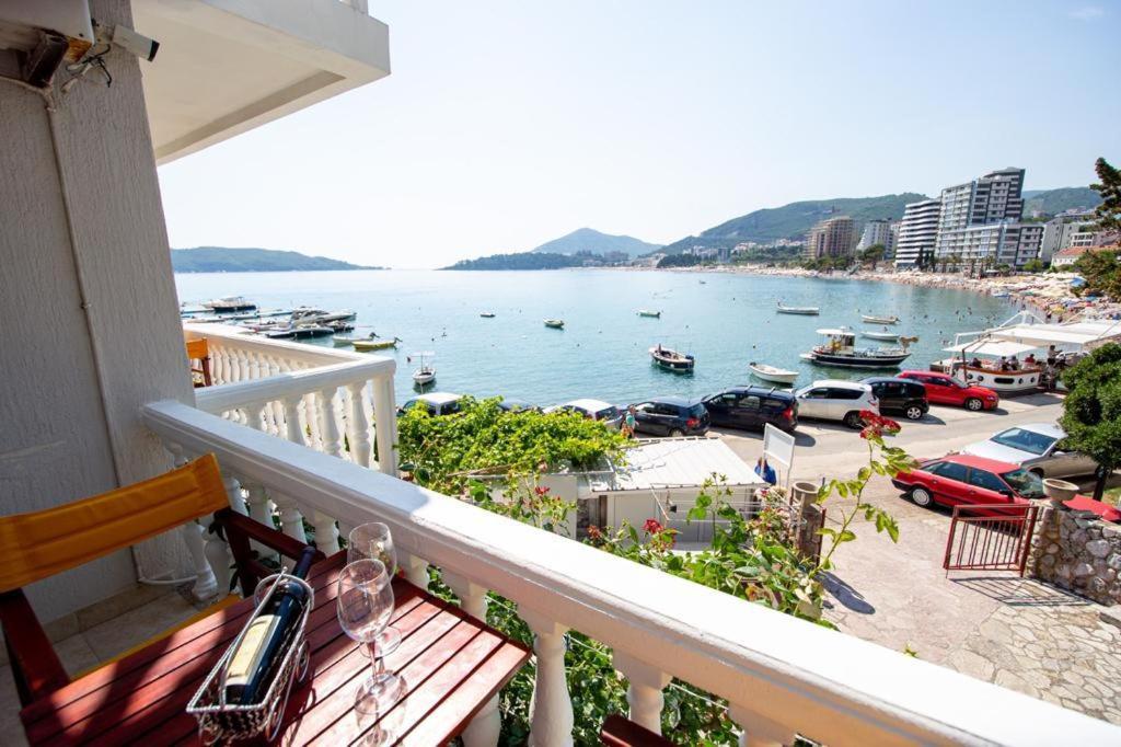 Acika Apartments Rafajlovići Dış mekan fotoğraf