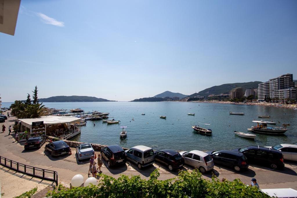 Acika Apartments Rafajlovići Dış mekan fotoğraf