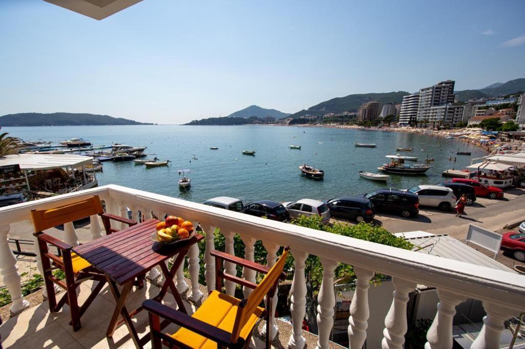 Acika Apartments Rafajlovići Dış mekan fotoğraf